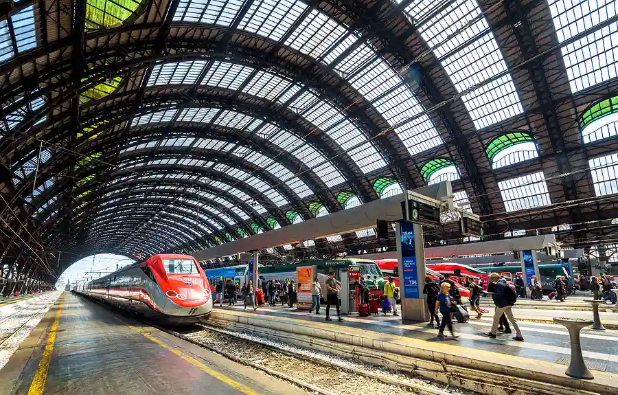 İtalya-Tren-Rehberi-Milan-Tren-İstasyonu